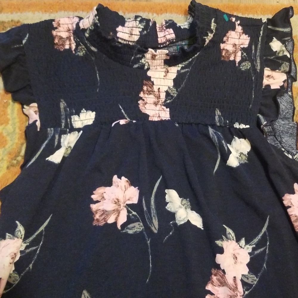 Ruffle Summer - Picture 2 of 3